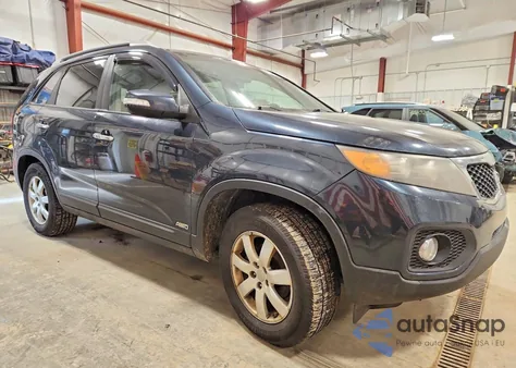 2012 Kia Sorento Base z USA, uszkodzony, nr VIN 5XYKTDA69CG305571